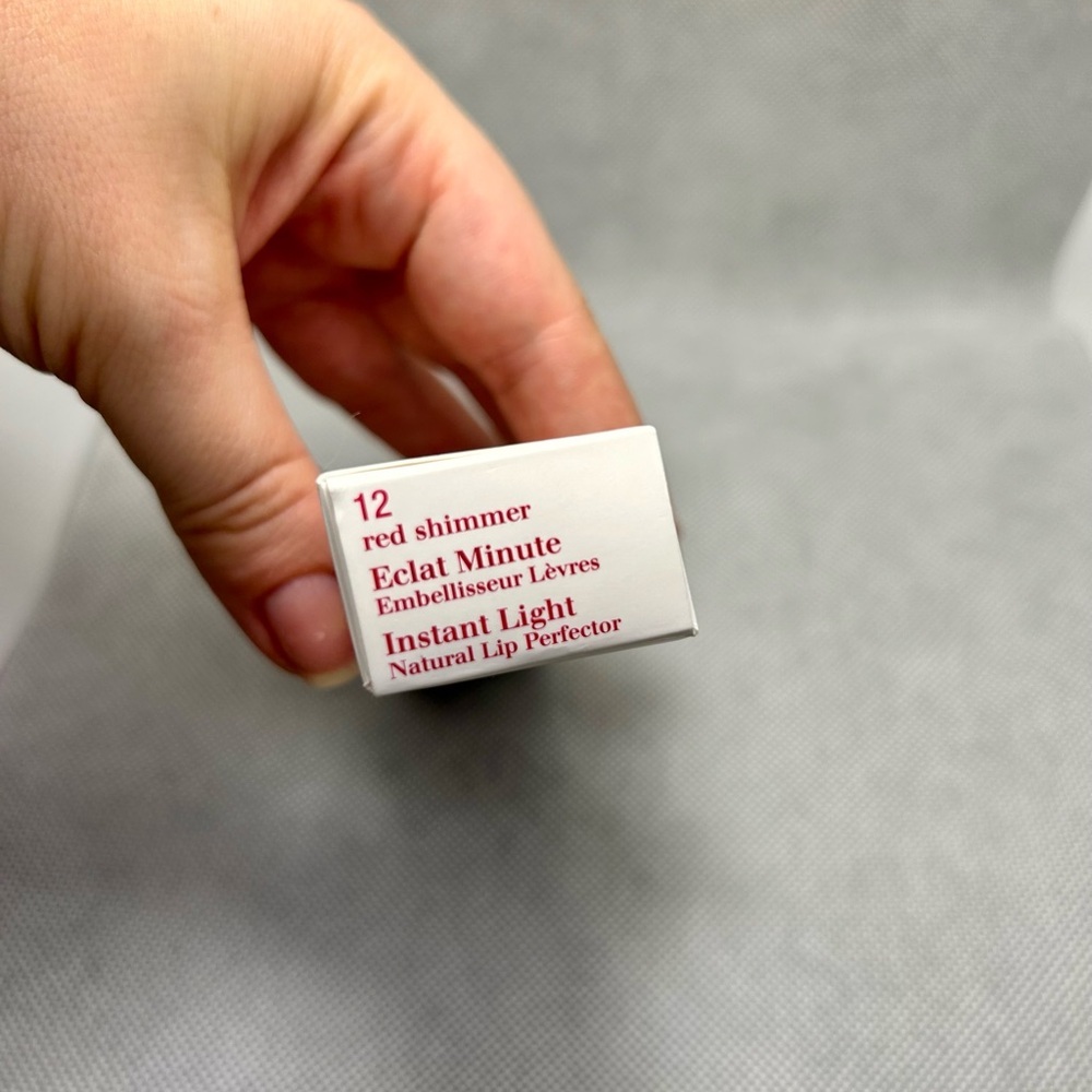 NEW Clarins Eclat Minute Instant Light Natural Lip Perfector - # 12 Red Shimmer - Picture 3 of 5